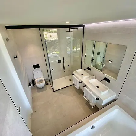 Rocavista - With Heated Rooftop Pool And Amazing Ocean View Villa *