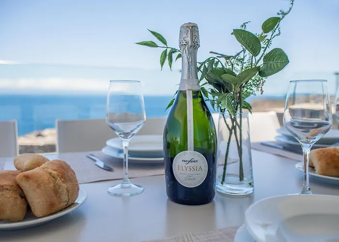 Вілла Rocavista - With Heated Rooftop Pool And Amazing Ocean View *