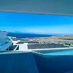 Rocavista - With Heated Rooftop Pool And Amazing Ocean View * 阿德耶