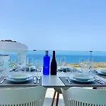 Rocavista - With Heated Rooftop Pool And Amazing Ocean View 阿德耶