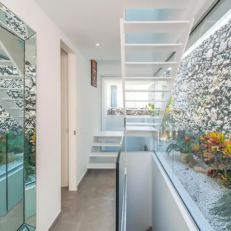 Rocavista - With Heated Rooftop Pool And Amazing Ocean View 别墅 *